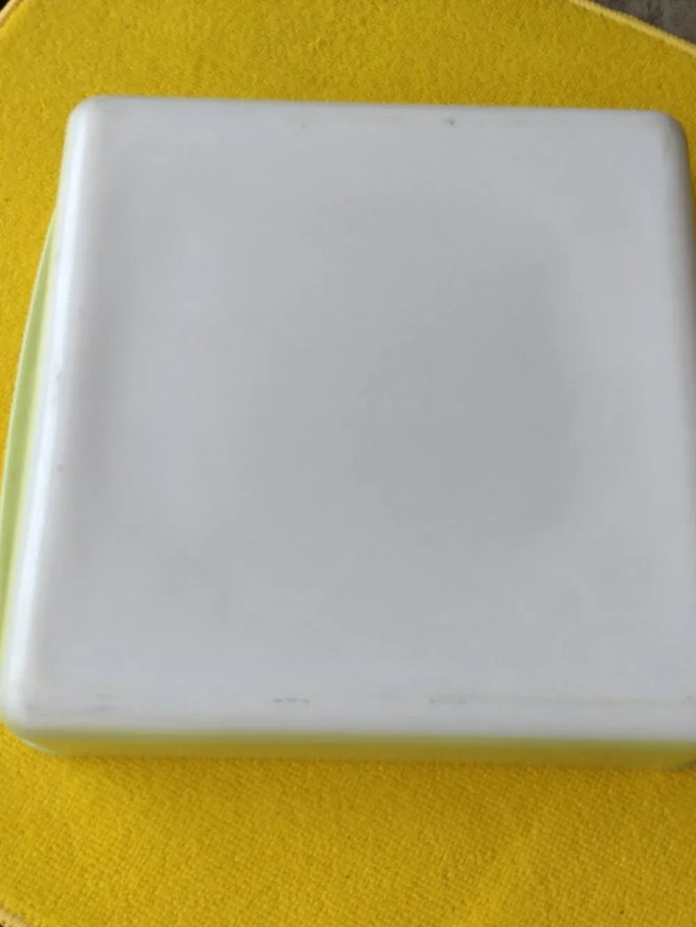 Pyrex 222 Vintage Lime Green Yellow  8 Inch Square Casserole Baking Pan Dish MCM